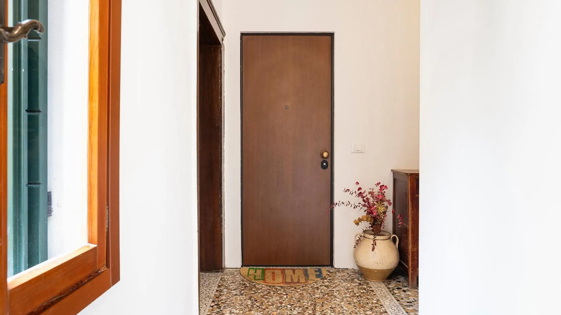 Stupendo Luxury Apartment Canal & Garden View Venice