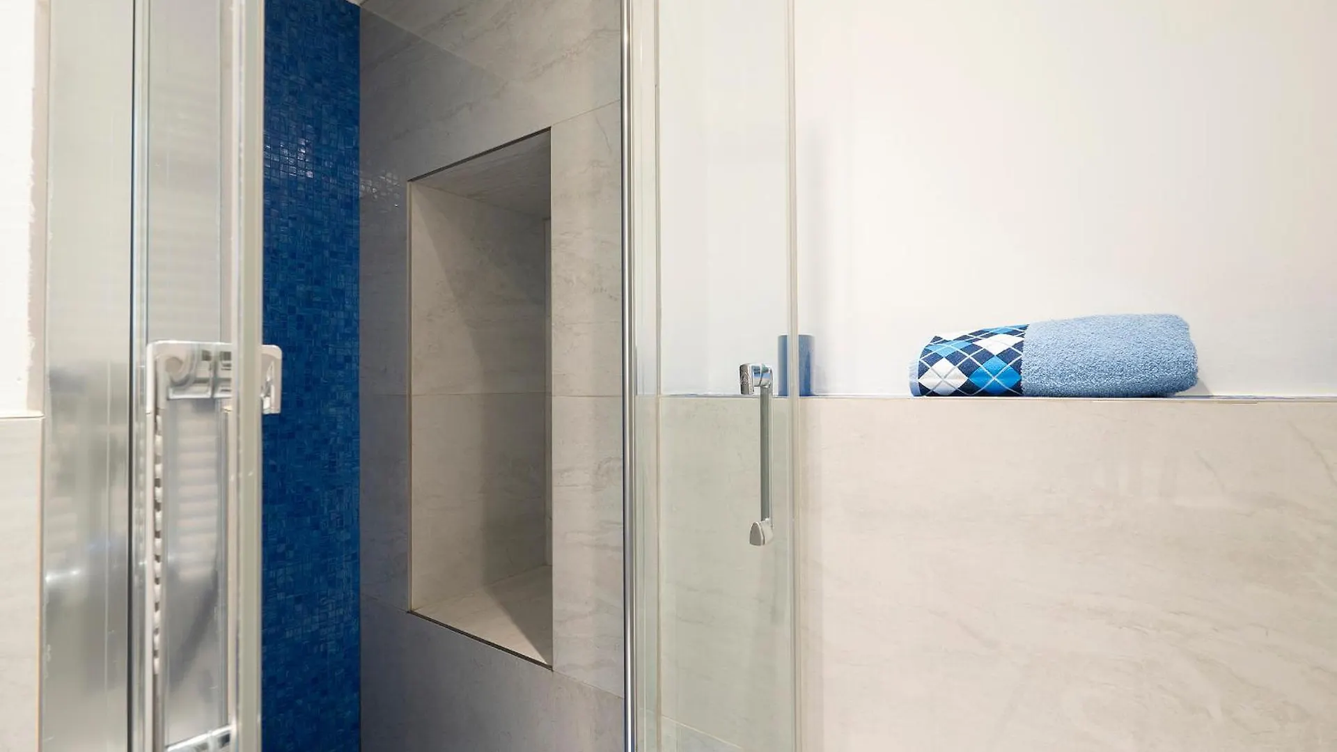 Stupendo Luxury Apartment Canal & Garden View Venice