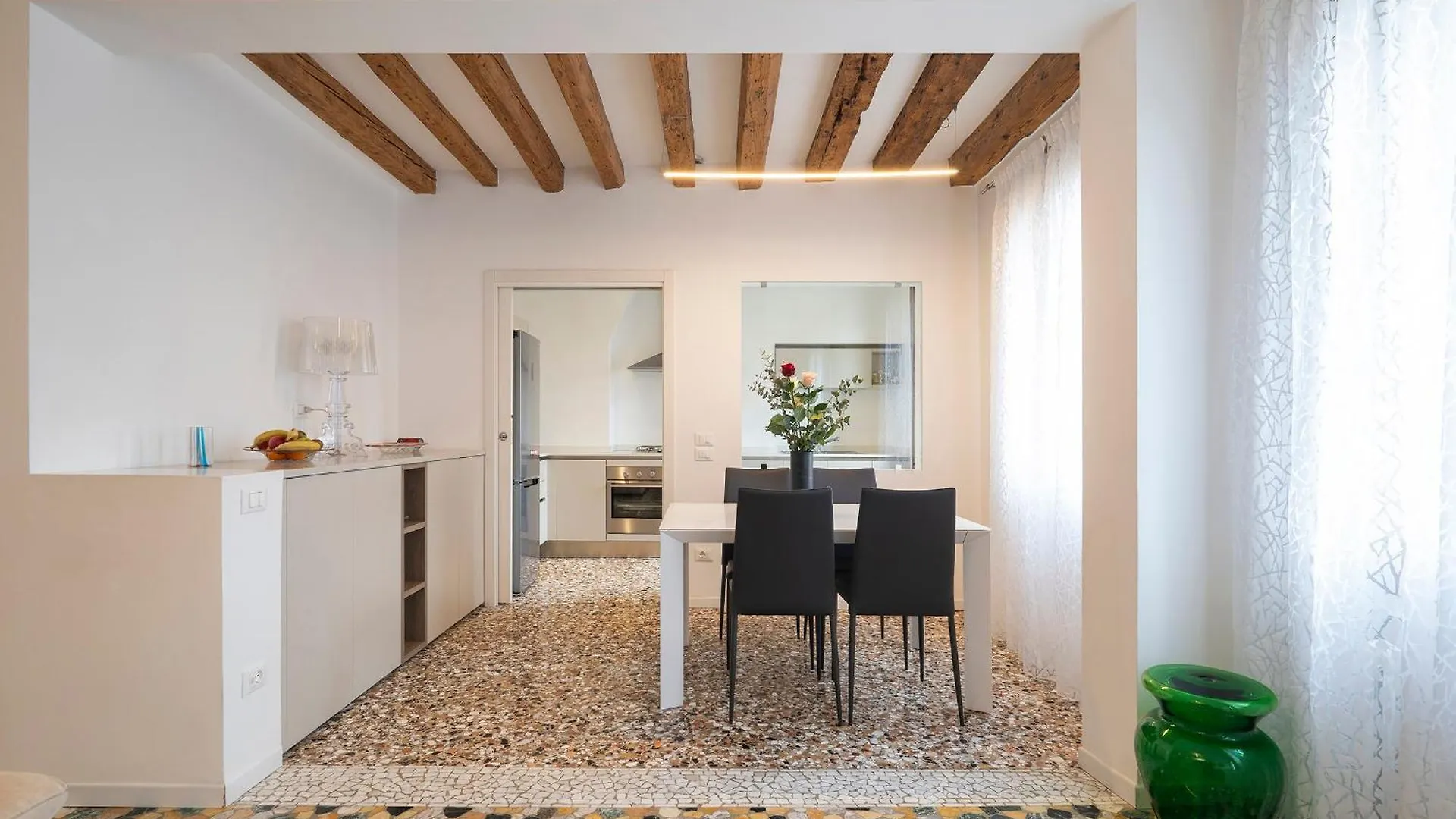 Stupendo Luxury Apartment Canal & Garden View Venice